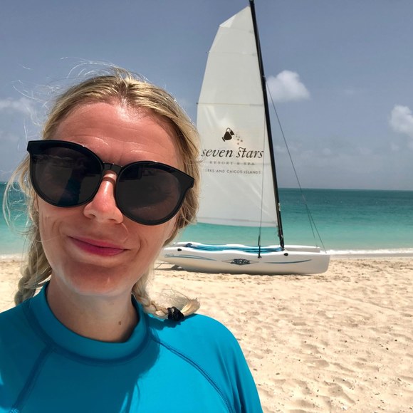 Meet your Posher, Windy - Picture 1 of 1